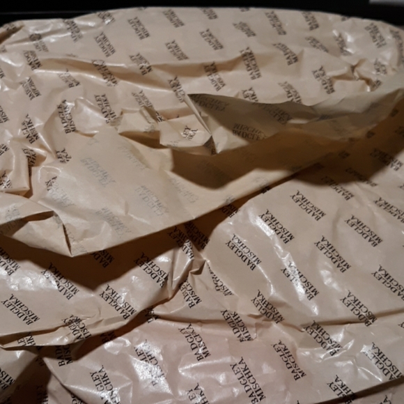 Shoes.🎫 - Picture 2 of 8